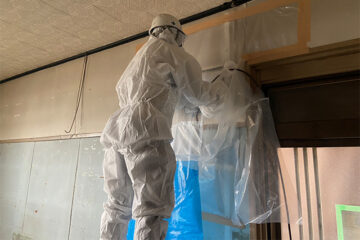 アスベスト除去作業